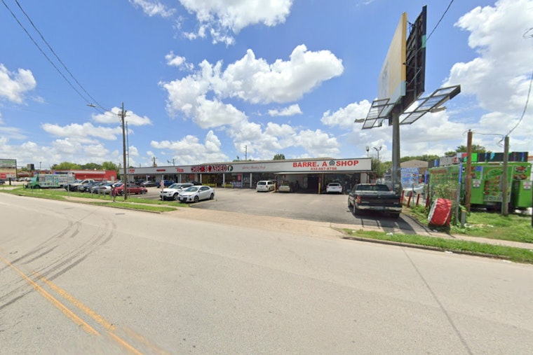 Houston Teen Recovers After Being Shot, Police Investigate Glenmont Drive Shooting Scene