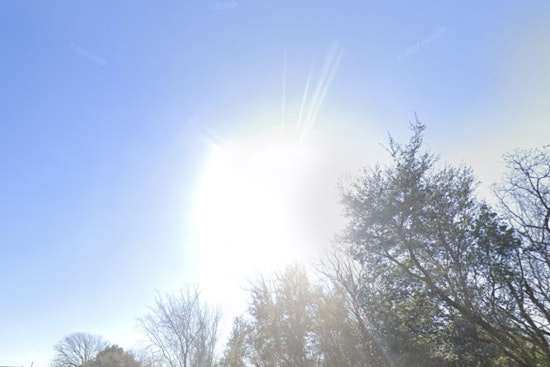 Houston Welcomes Cool Front with Sunny Skies and Crisp Autumn Temperatures