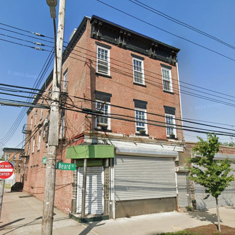 Iconic Brooklyn Seafood Landmark Lundy's Set to Reopen in Red Hook After 17-Year Hiatus