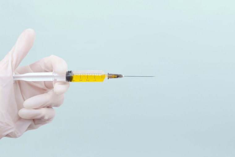 Illinois Health Leaders Lead by Example, Get Vaccinated Ahead of Holiday Season