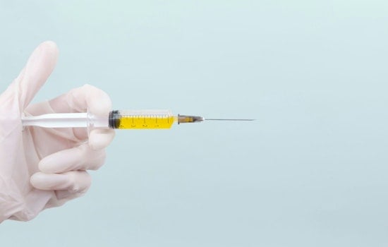 Illinois Health Leaders Lead by Example, Get Vaccinated Ahead of Holiday Season