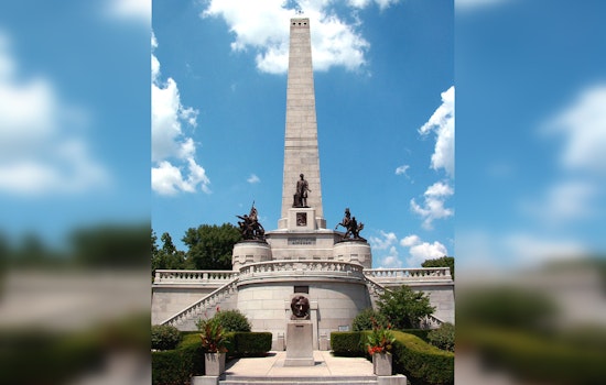 Illinois Students to Explore State's Historic Sites Thanks to IDNR Grant