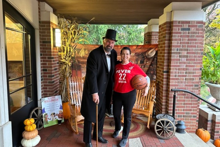 Indiana Governor Eric J. Holcomb and First Lady Share Local Candy with Trick-or-Treaters at 'Hoosier Connections' Themed Halloween Event