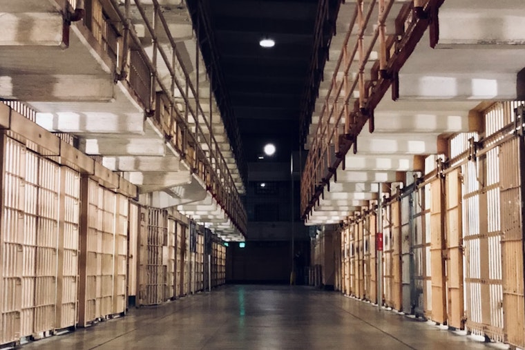Indianapolis Man Sentenced to Over 9 Years for Illegal Firearm Possession as Convicted Felon