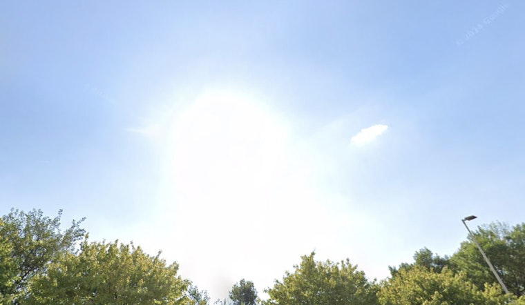 Indianapolis Prepares for Varied Weather with Showers, Gusty Winds, and Sunny Intervals Ahead