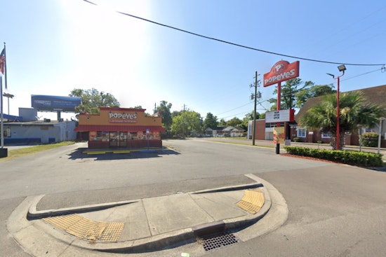 Jacksonville Police Shoot Man Suspected of Threatening Mother and Children at Local Popeyes