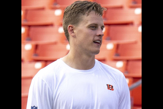 Joe Burrow Clinches Second FedEx Air and Ground Player of the Week Award for Stellar Performance