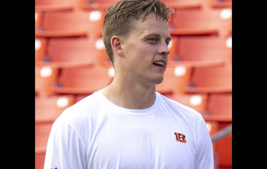 Joe Burrow Clinches Second FedEx Air and Ground Player of the Week Award for Stellar Performance