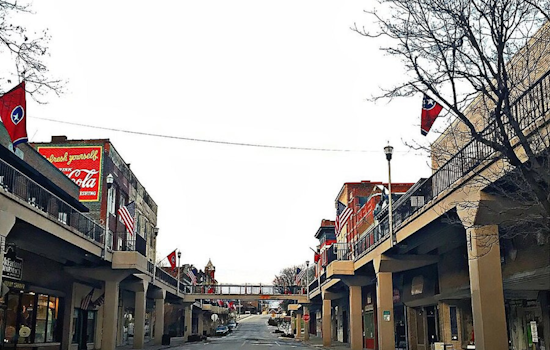 Knoxville Braces for Showers and Cool Evenings According to NWS Forecast