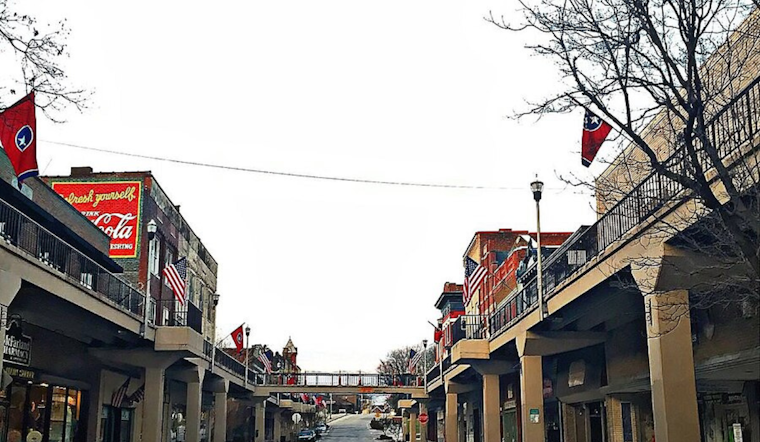 Knoxville Braces for Showers and Cool Evenings According to NWS Forecast