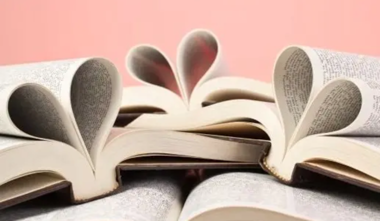 Las Cruces Romance Lovers Unite at Branigan Library's Festive Romance Discussion Group Event