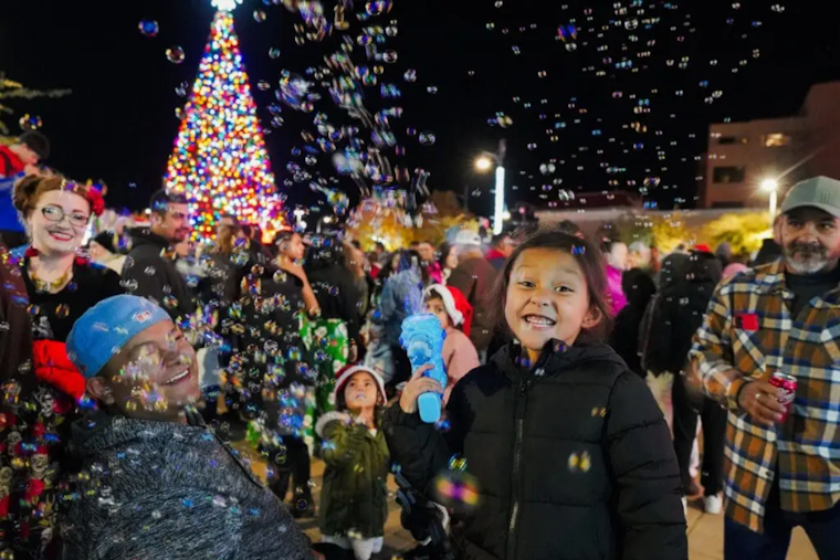 Las Cruces Welcomes Holiday Season with Christmas Tree Lighting Ceremony at Plaza de Las Cruces