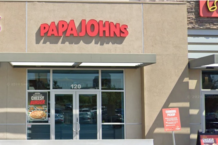Las Vegas Raiders’ Maxx Crosby Scores Equity Stake in Papa John's, Promises Expansion and Community Engagement