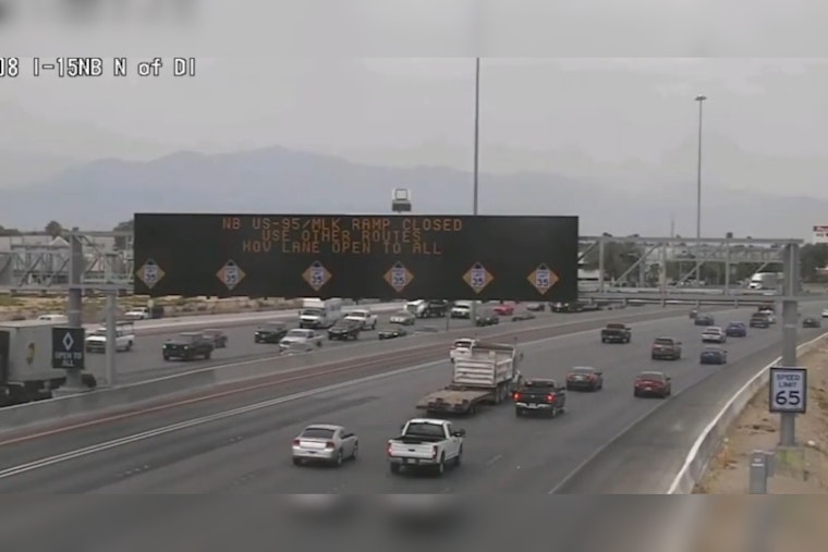 Las Vegas Traffic Alert as I-15 Faces Overnight Closures for ATM Sign Installations