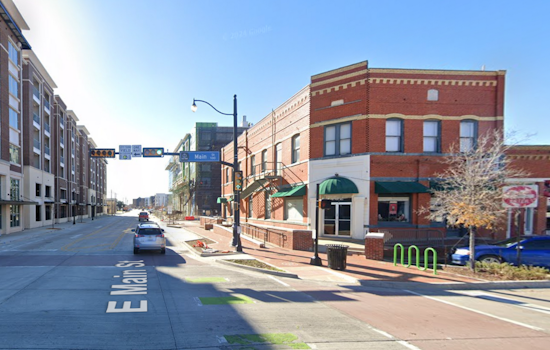 Lewisville Invites Community to Celebrate at Old Town Holiday Stroll and Christmas Parade