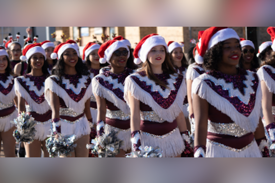 Lewisville Invites Community to Old Town Holiday Stroll, Parade Participants and Volunteers Wanted