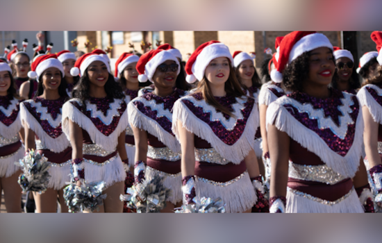 Lewisville Invites Community to Old Town Holiday Stroll, Parade Participants and Volunteers Wanted