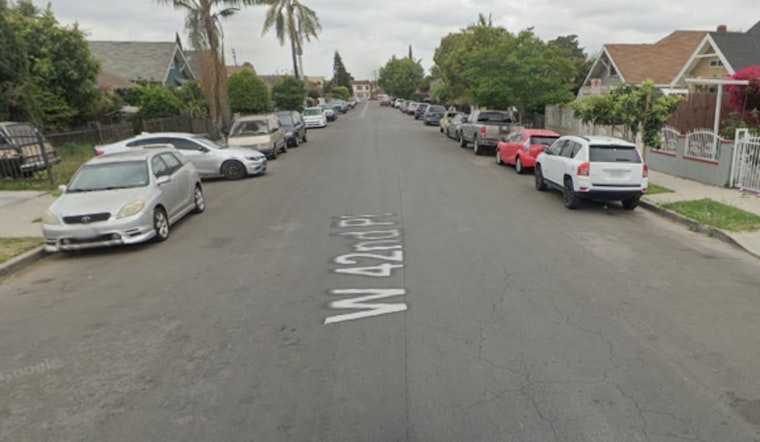 Los Angeles Firefighters Swiftly Extinguish Vermont Square House Fire, No Injuries Reported