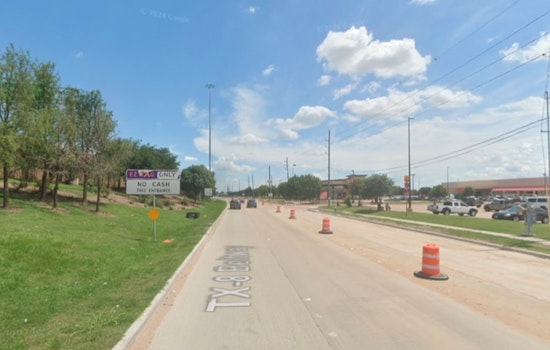 Male Driver Killed and Female Passenger Injured in Houston Parkway Crash as HPD Investigates