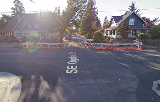 Man Fatally Injured in Early Morning Scooter Crash in Portland's Brentwood-Darlington Area