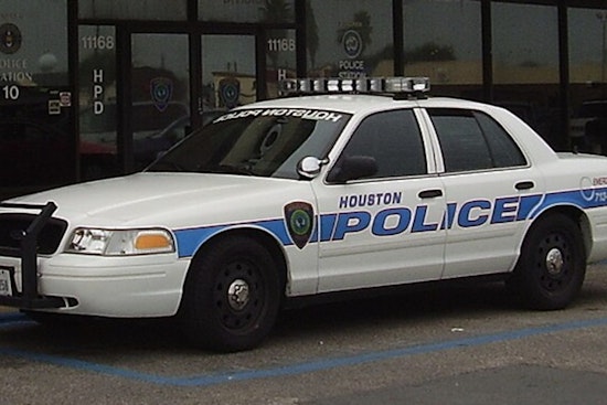 Man Fatally Struck by Two Vehicles on East Freeway in Houston, Authorities Investigating
