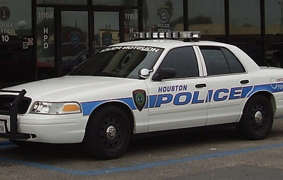 Man Fatally Struck by Two Vehicles on East Freeway in Houston, Authorities Investigating