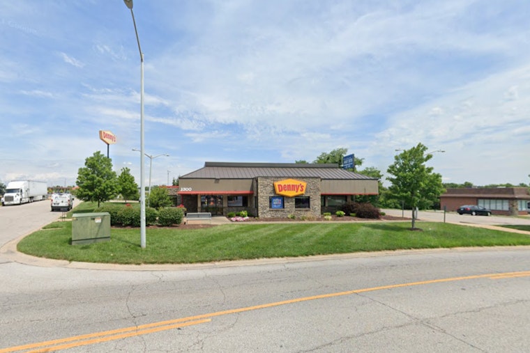 Man in Stable Condition After Being Shot in Foot Outside St. Louis Bar as Police Seek Witnesses