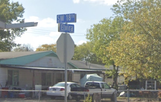 Man Shot in Leg Outside Home in San Antonio's West Side, Police Seek Suspect
