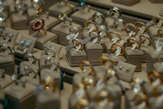 Manhattan Diamond Dealer Indicted for $300K Jewelry Scam and Wage Theft