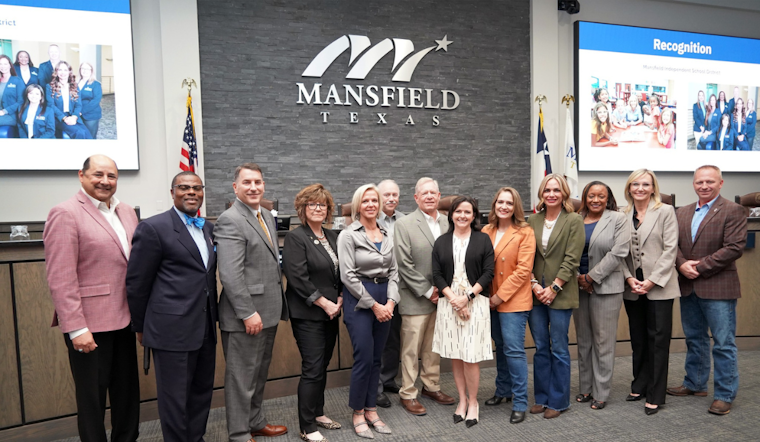 Mansfield City Council Celebrates Local School District's Triumphs and Region 11 Educational Awards