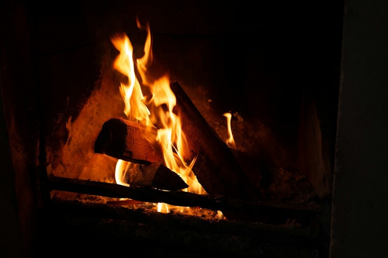 Maricopa County Encourages Residents to Ditch Wood Burning to Improve Air Quality