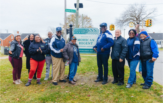 Mayor Duggan Unveils First in Series of Customized Gateway Signs for Detroit Neighborhoods