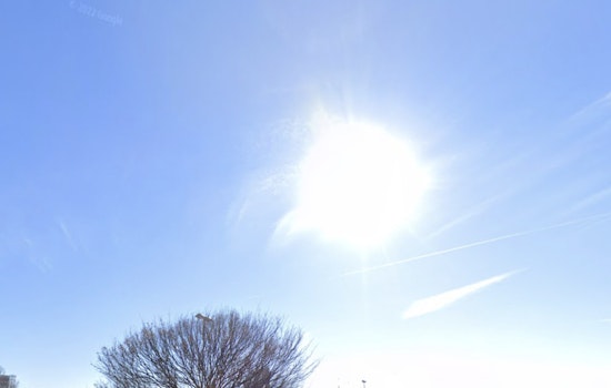 Memphis Braces for Sunny Skies and Rising Winds with Showers and Thunderstorms Ahead