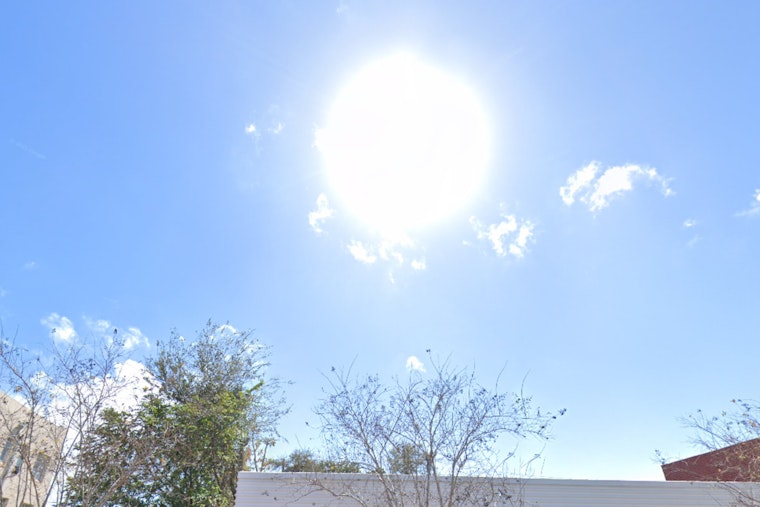 Miami Basks in Summer-like Thanksgiving Weather with Sunny Skies and Warm Breezes