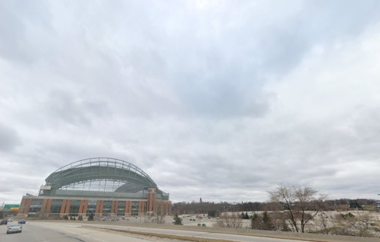 Milwaukee Braces for Cold Snap as Flurries and Mid-Teen Temperatures Approach
