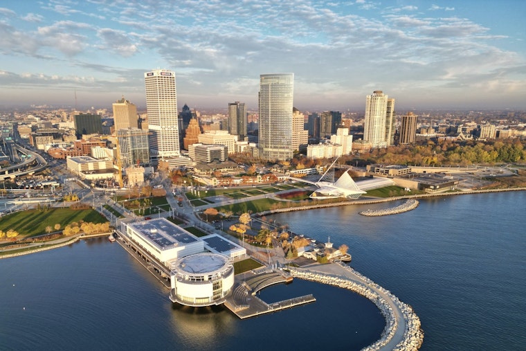 Milwaukee Weather Update: Sunny Days and Weekend Showers on the Horizon