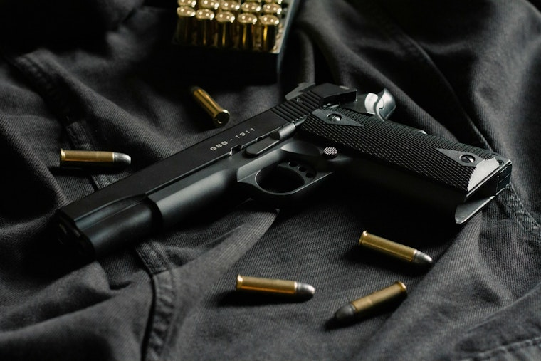 Missouri Man Pleads Guilty to $830K Investor Fraud and Illegal Firearms Dealings; Accomplice Also Admits Guilt