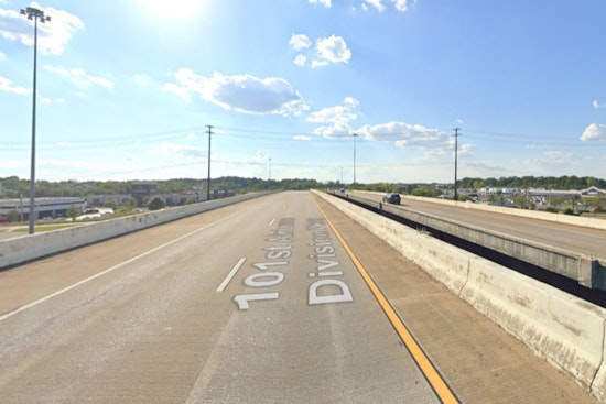 Morning Commute Disrupted: Multi-Vehicle Collision Closes Major Clarksville Roadway
