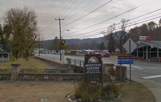 Mountain Gateway Museum Hosts Festive Open House Ahead of Old Fort's Annual Christmas Parade