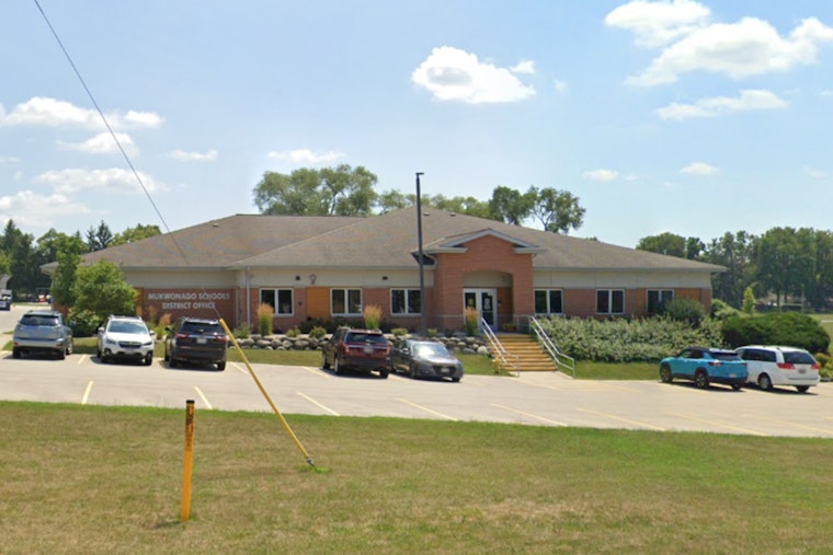 Mukwonago Board Delays Vote on Ordinance to Fine Students for Cell Phone Use Amid Parental Pushback