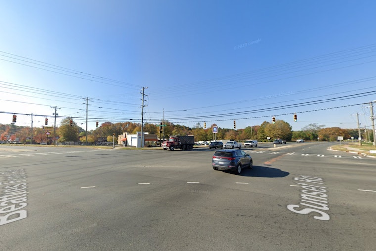 Multiple Injuries Reported in North Charlotte Multi-Vehicle Crash, Traffic Disrupted on Beatties Ford Road