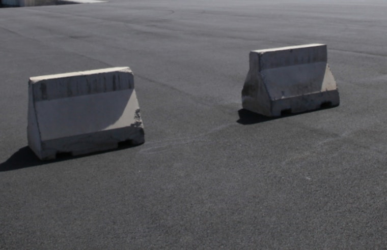 Mysterious Barriers Spark Tension in Chatsworth Between Residents and Homeless Advocates