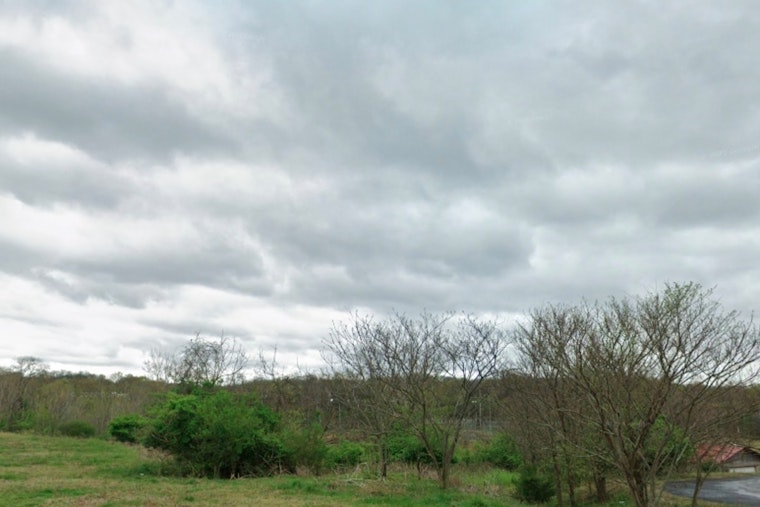 Nashville Braces for Mix of Warmth and Storms, NWS Predicts Gusty Winds and Possible Thundershowers