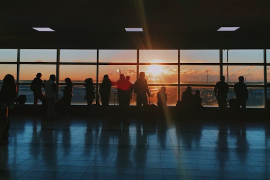 New DOT Rule Mandates Full Refunds for Significant Flight Delays and Cancellations Ahead of Holiday Travel Surge