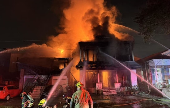 New Orleans Firefighters Battle Mid-City Blaze, Perform Multiple Rescues in Early Morning Inferno