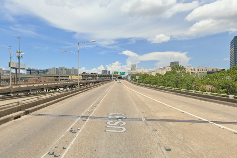 New Orleans Pedestrian Fatality as Man Struck and Killed on US 90B Near I-10 Interchange