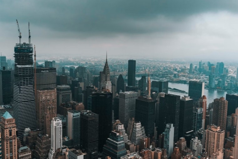 New York Braces for Wet Thanksgiving as Rain Douses the City, Clear Skies Expected Post-Holiday