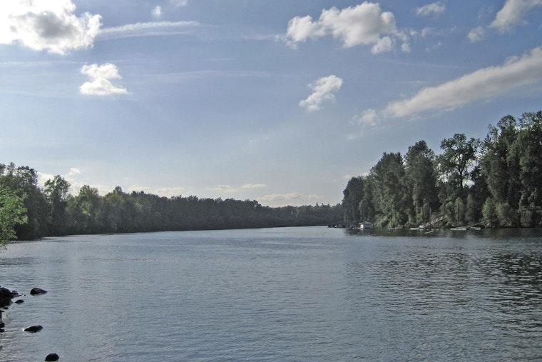 Newberg Community Mourns as Two Local Men Found Deceased in Submerged Car in Willamette River
