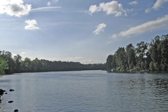 Newberg Community Mourns as Two Local Men Found Deceased in Submerged Car in Willamette River