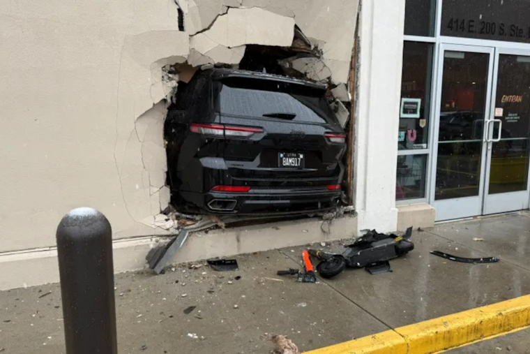 No Injuries as Jeep Crashes into Salt Lake City 7-Eleven After Driver Mistakenly Hits Gas Pedal